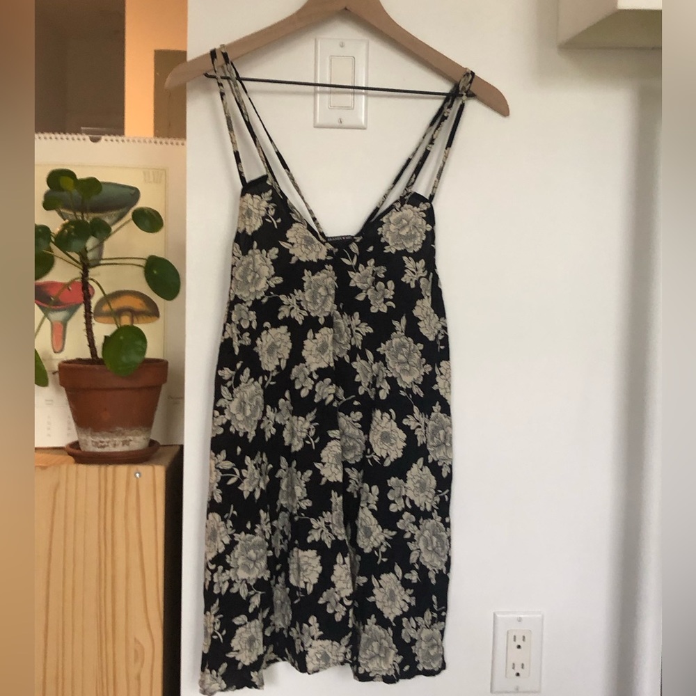 Brandy Melville Chrysanthemum print dress